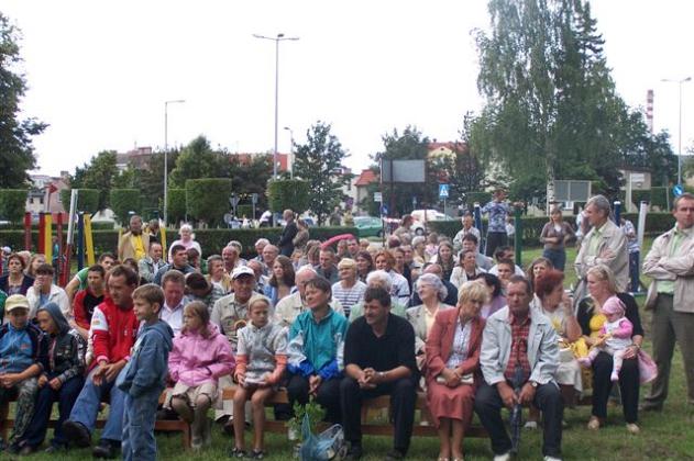 Widowiskowe zawody jeździeckie w Parku Chrobrego