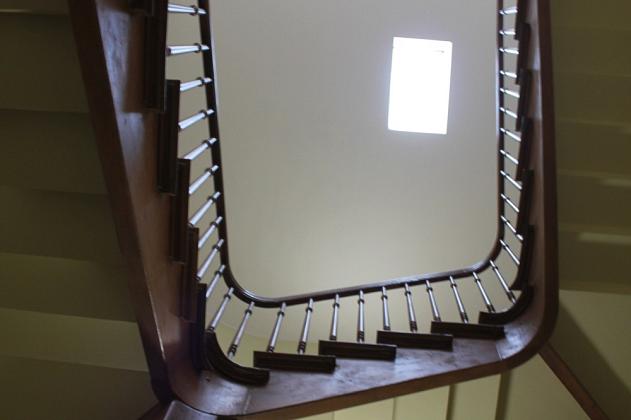 Klatka i schody w budynku MOPS wyremontowane