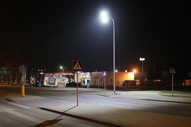 Doświetlone przejścia dla pieszych przy ulicy Krzywoustego