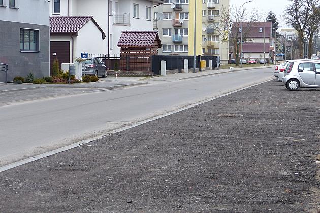 30 nowych miejsc postojowych przy Legionów Polskich