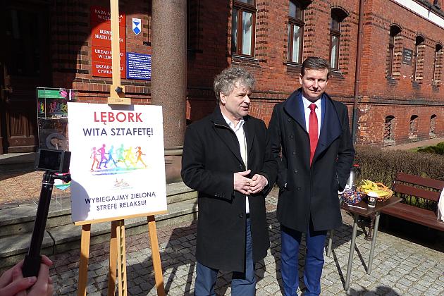 Sztafeta „Wybiegajmy Zieloną Strefę Relaksu” przebiegła przez Lębork