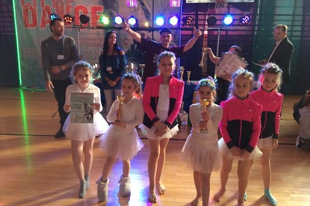 Tancerki z SP 8 wróciły z Białegostoku z medalami