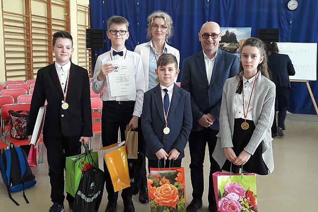 Sukces lęborskich uczniów w finale wojewódzkim Ogólnopolskiego Konkursu ,,Losy żołnierza i dzieje oręża polskiego”