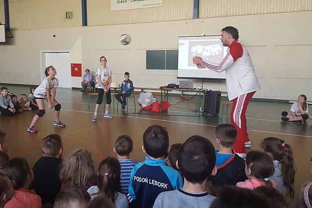 Wybitny siatkarz spotkał się z lęborskimi uczniami
