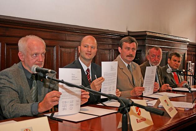 Osiem miast - w obronie funduszy unijnych