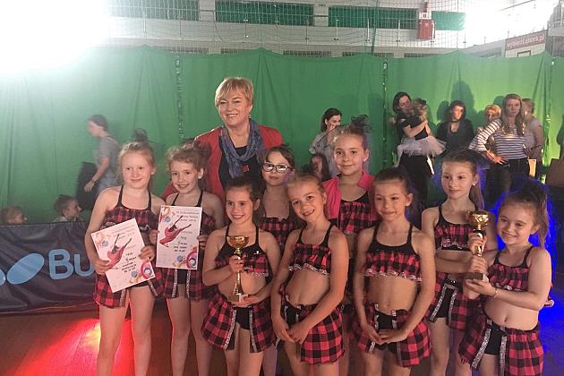 Sukces tancerek z SP nr 8 na IX Ogólnopolskim Festiwalu Tańca