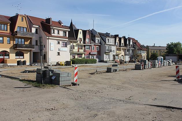 Parking w budowie. Czas na roboty brukarskie