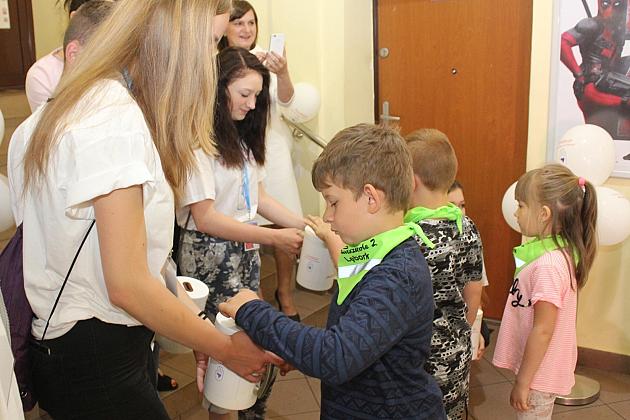 Zbierali na Hospicjum. Wystawili „Rzepkę” Juliana Tuwima