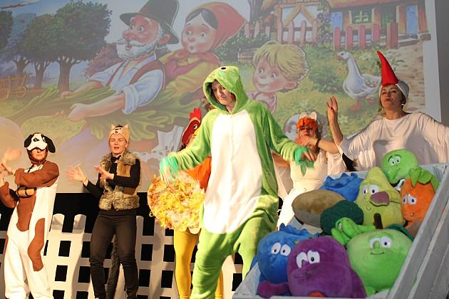 Zbierali na Hospicjum. Wystawili „Rzepkę” Juliana Tuwima