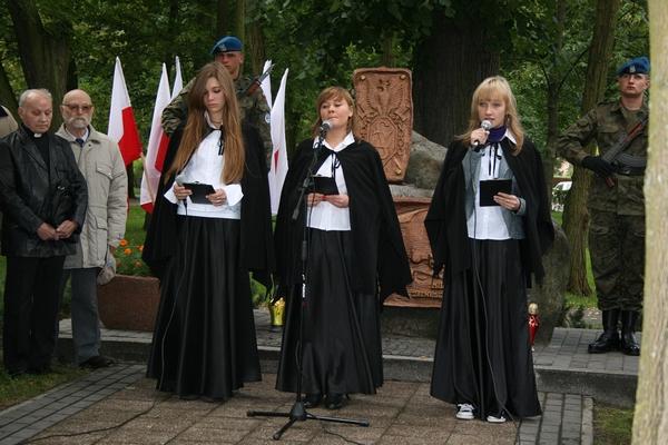Zapłonęły znicze dla tych, którzy nie wrócili z zesłania