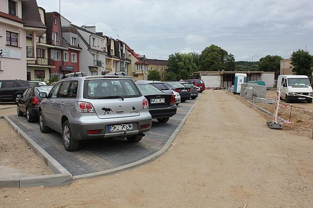 Zamknięte skrzyżowanie Al. Niepodległości z Targową