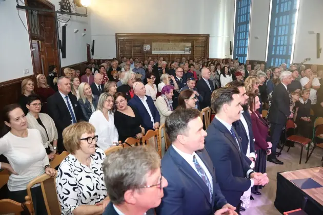 „Jak za dawnych lat…” – I LO w Lęborku świętowało 80 lat historii