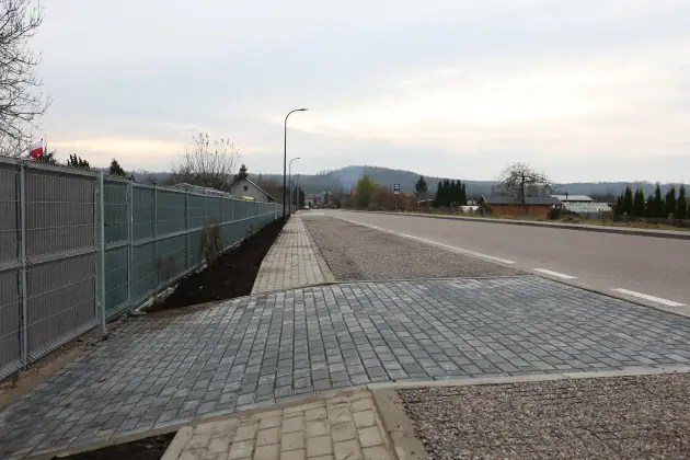 Inwestycja przy ul. Chłopskiej zakończona – poprawa komfortu i bezpieczeństwa mieszkańców