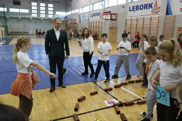 Edukacja przez zabawę – wyjątkowy piknik rowerowy dla czwartoklasistów