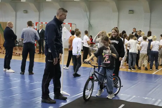 Edukacja przez zabawę – wyjątkowy piknik rowerowy dla czwartoklasistów