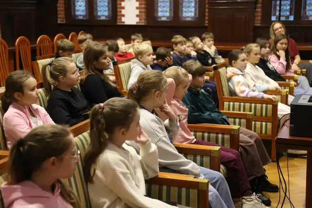 Uczniowie SP1 poznali kulisy pracy Urzędu Miejskiego w Lęborku