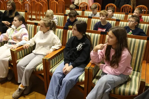 Uczniowie SP1 poznali kulisy pracy Urzędu Miejskiego w Lęborku