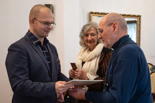 Złote Gody w lęborskim ratuszu – trzy pary świętowały 50-lecie małżeństwa