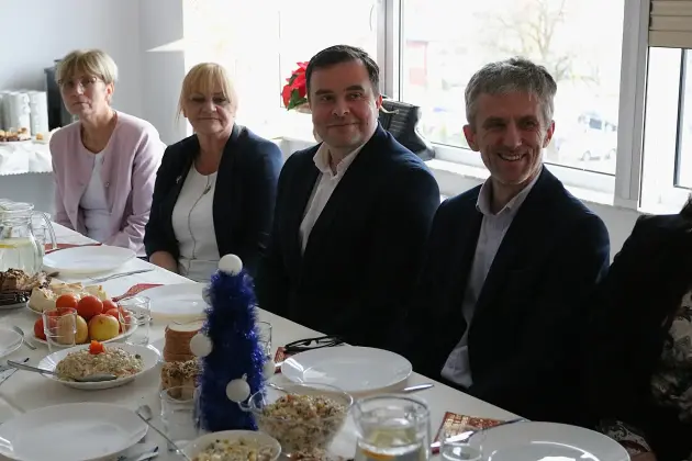 Życzenia świąteczne burmistrza dla uczestników Warsztatu Terapii Zajęciowej