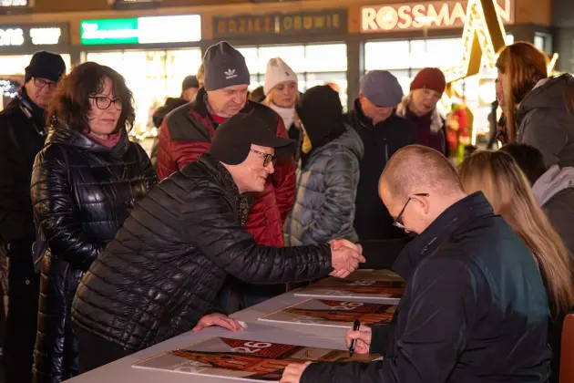 Miejskie kalendarze Lęborka na 2026 rok trafiły do mieszkańców
