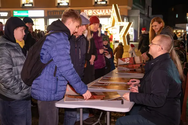 Miejskie kalendarze Lęborka na 2026 rok trafiły do mieszkańców