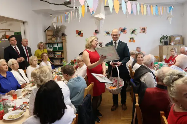 Wigilijne spotkanie z seniorami w Bazie