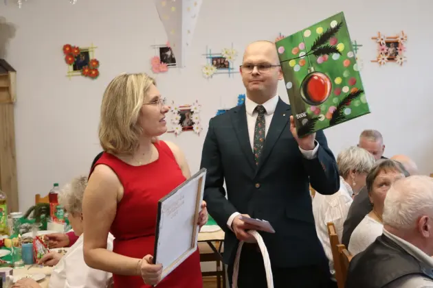 Wigilijne spotkanie z seniorami w Bazie