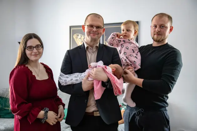 Burmistrz z wizytą i wyprawką dla pierwszej Lęborczanki urodzonej w 2026 roku