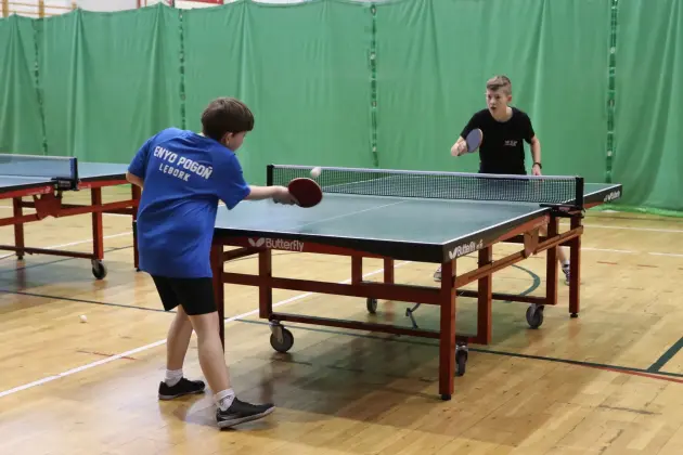 Najlepsi przy stole – podsumowanie turniejów tenisa stołowego w ramach „Ferii na sportowo 2026”