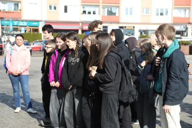 Wiosna przyszła do Lęborka! Setki dzieci w barwnym korowodzie