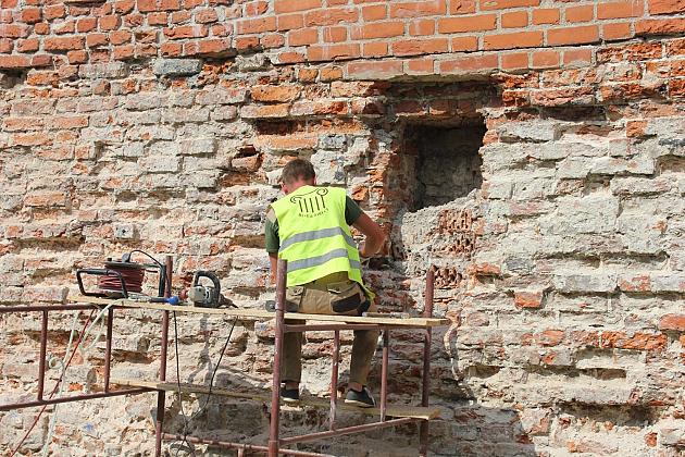 Konserwacja lęborskich obwarowań na ulicy Przymurnej