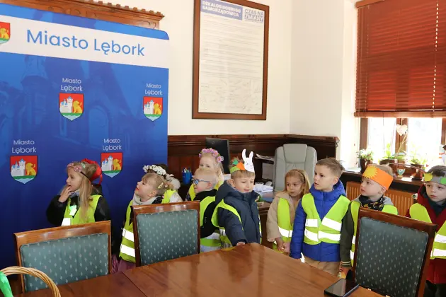 Świąteczna radość w ratuszu – wyjątkowi goście z „Piątki”