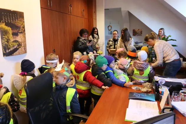Świąteczna radość w ratuszu – wyjątkowi goście z „Piątki”