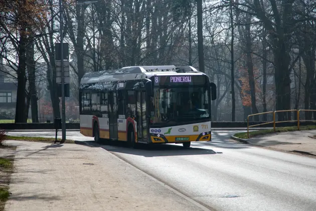 Linia nr 8 nabiera rozpędu. Więcej kursów i dłuższa trasa.