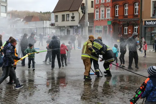 Miejski śmigus - dyngus – po raz pierwszy wspólne lanie wody