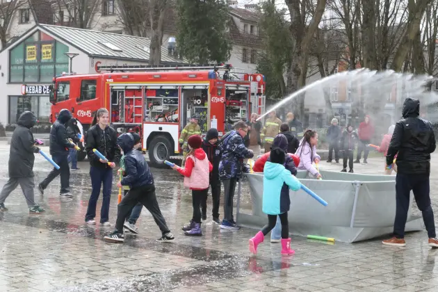 Miejski śmigus - dyngus – po raz pierwszy wspólne lanie wody