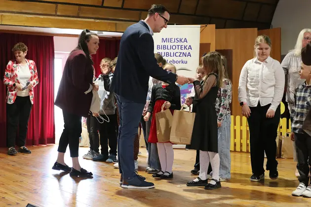 Tysiące książek i setki małych czytelników - wielki finał #BibliotekaGO