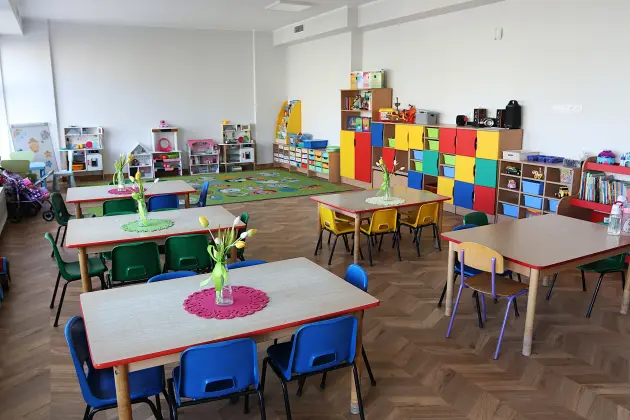 Dzieci z Przedszkola nr 2 w nowych salach. Trwa budowa żłobka i przedszkola