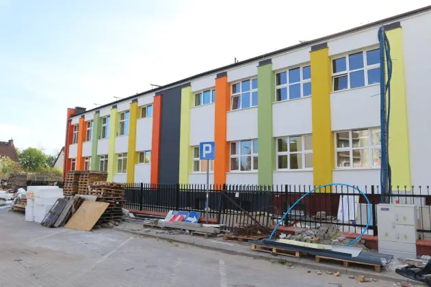 Dzieci z Przedszkola nr 2 w nowych salach. Trwa budowa żłobka i przedszkola