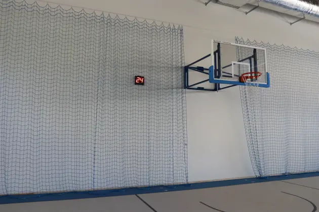 Hala sportowa SP1 z profesjonalną tablicą wyników