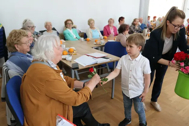 Radosny Dzień Matki na spotkaniu Ligi Kobiet Polskich