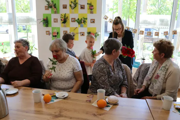 Radosny Dzień Matki na spotkaniu Ligi Kobiet Polskich