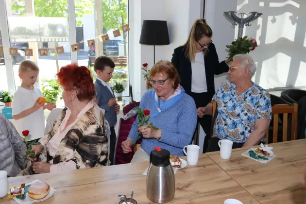 Radosny Dzień Matki na spotkaniu Ligi Kobiet Polskich
