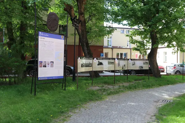 Renowacja tablic przy Sanktuarium św. Jakuba zakończona