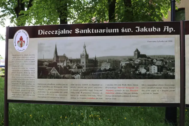 Renowacja tablic przy Sanktuarium św. Jakuba zakończona