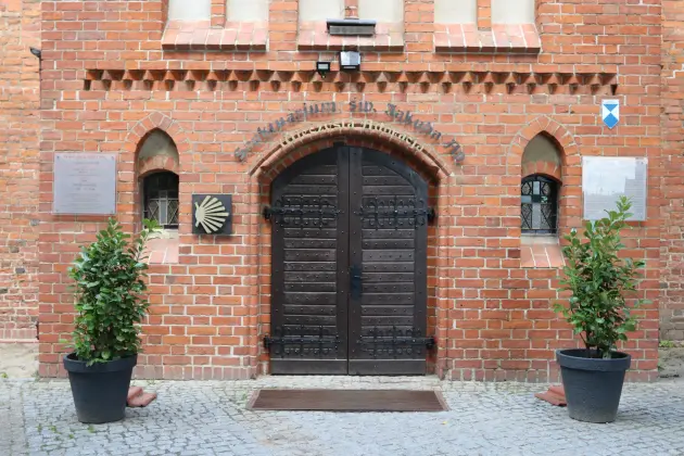 Renowacja tablic przy Sanktuarium św. Jakuba zakończona