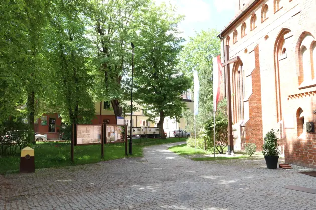 Renowacja tablic przy Sanktuarium św. Jakuba zakończona