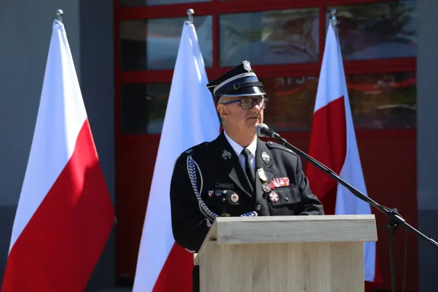 Strażackie święto w Lęborku. Awanse, odznaczenia i nowe pojazdy dla służb