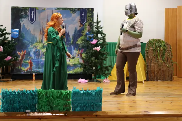 „Shrek” na scenie - rodzice i nauczyciele wystąpili dla przedszkolaków
