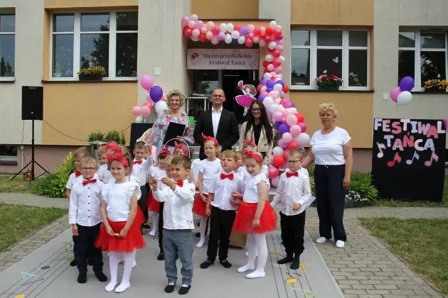 Kolorowo, rytmicznie i z uśmiechem – święto tańca w Przedszkolu nr 9